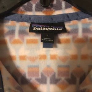 Patagonia sweatshirt( Brand New)
